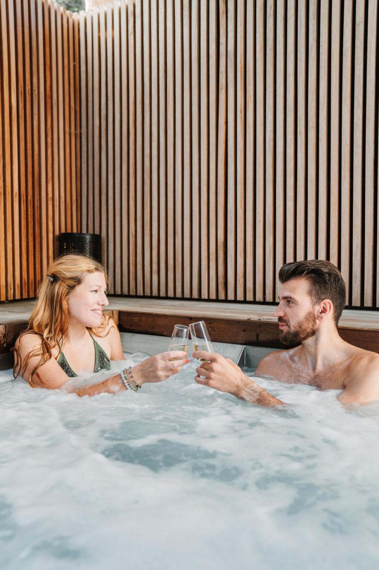Отель Celeste Beaute & Spa Nalinnes Экстерьер фото